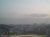 展望カメラtotsucam映像: 戸塚駅周辺から東戸塚方面を望む 2010-02-19(金) dawn