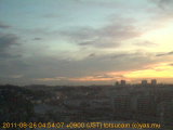 展望カメラtotsucam映像: 戸塚駅周辺から東戸塚方面を望む 2011-08-26(金) dawn