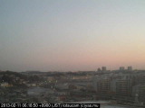 展望カメラtotsucam映像: 戸塚駅周辺から東戸塚方面を望む 2013-02-11(月) dawn
